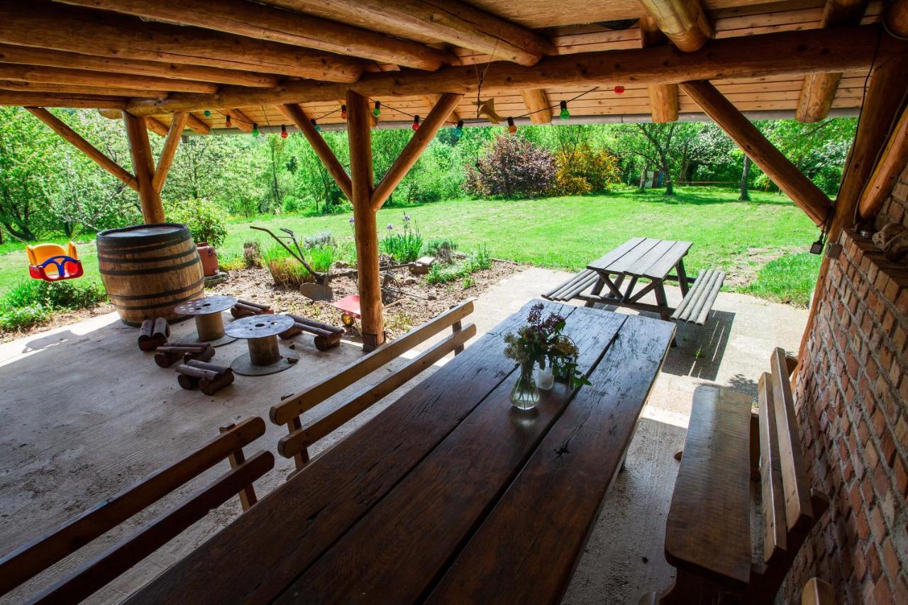Na Okic - A Private Forest Oasis Sveti Martin pod Okicem Екстериор снимка