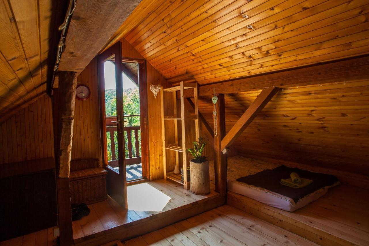 Na Okic - A Private Forest Oasis Sveti Martin pod Okicem Екстериор снимка
